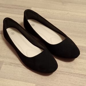 Women's flats